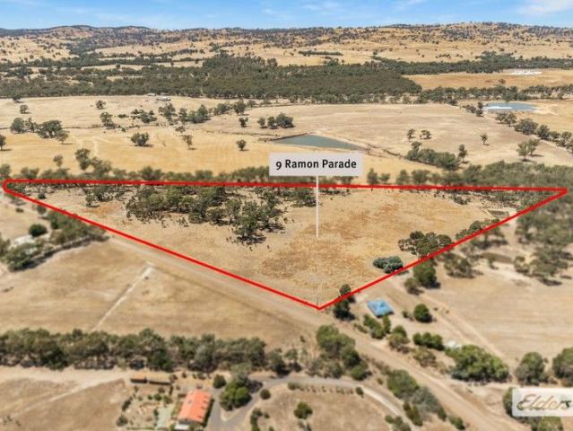 Land for sale in Ravenswood, Victoria