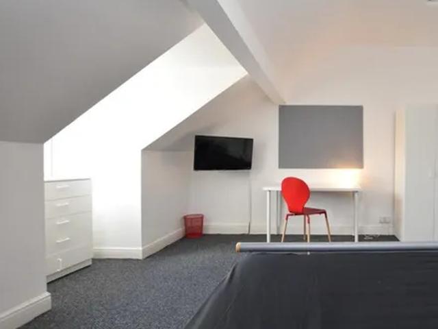 House for rent in Georgia, Greater Manchester