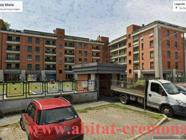 Box in vendita a Cremona