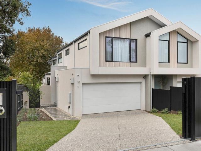 Townhouse for sale in Camerons Creek, Victoria