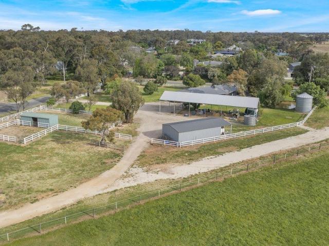 Cottage for sale in Echuca, Shire of Campaspe