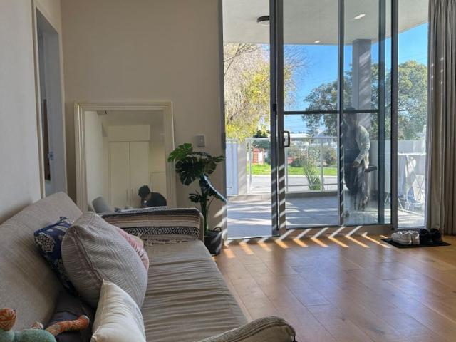 Room for rent in Lathlain, Western Australia