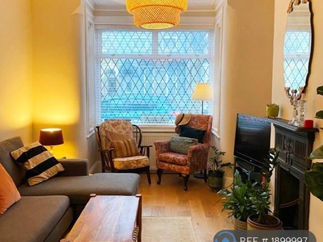 House for rent in Plashet, Greater London