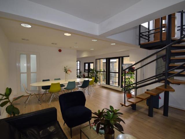 House for rent in North Kensington, Greater London