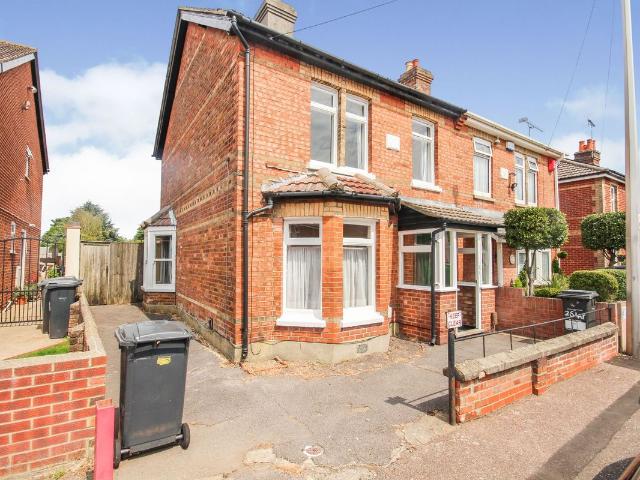 Apartment for rent in Talbot Village, Bournemouth