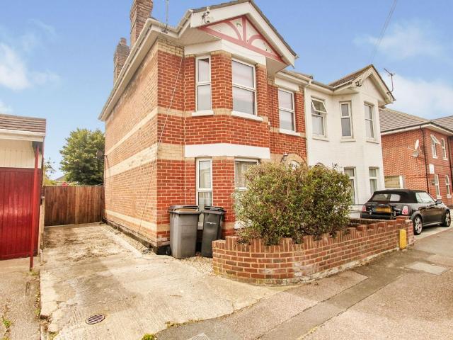 Apartment for rent in Talbot Village, Bournemouth