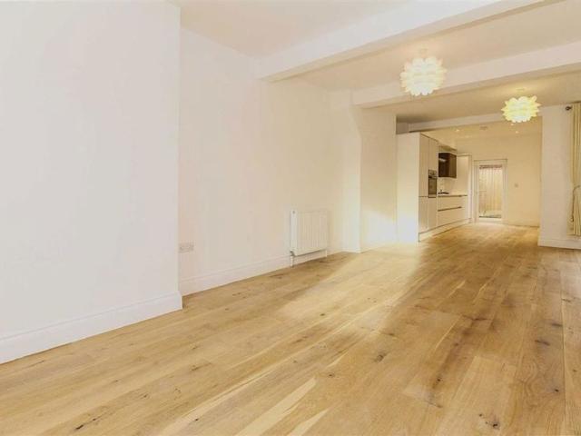 House for rent in Strawberry Hill, Greater London