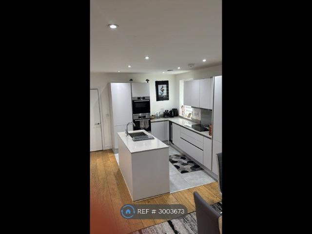 House for rent in East Greenwich, Greater London