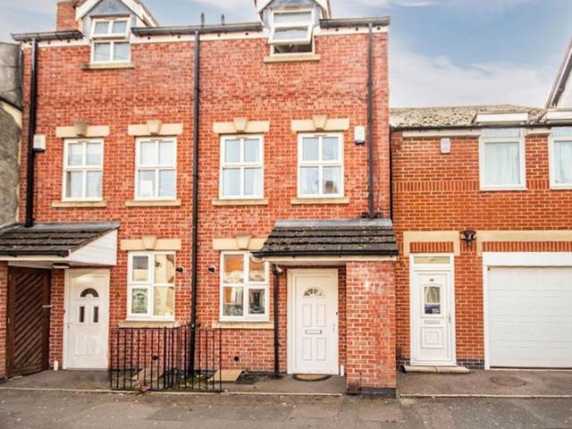House for rent in West End, Old Wharf