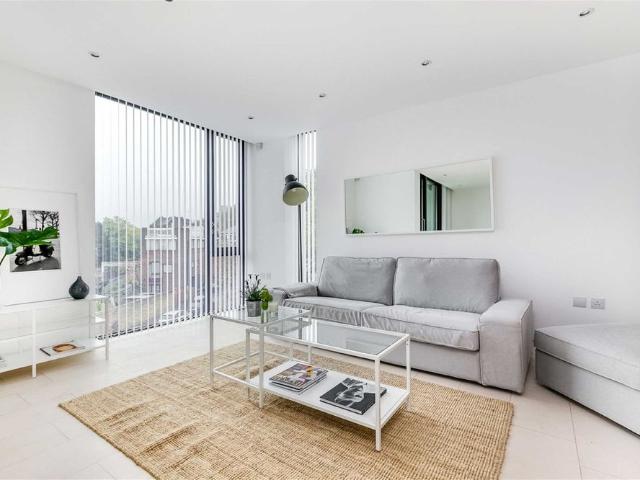 Apartment for rent in Chalk Farm, Greater London