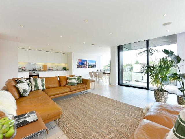 Apartment for rent in Chalk Farm, Greater London