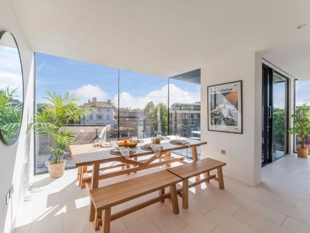 House for rent in Chalk Farm, Greater London