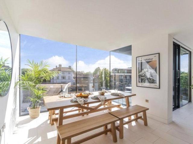 Apartment for rent in Westminster, Victoria