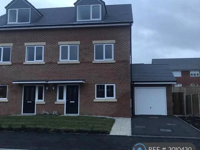 House for rent in Burnedge, Greater Manchester
