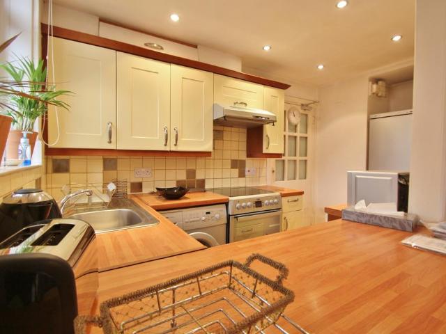 Apartment for rent in Brook Green, Greater London