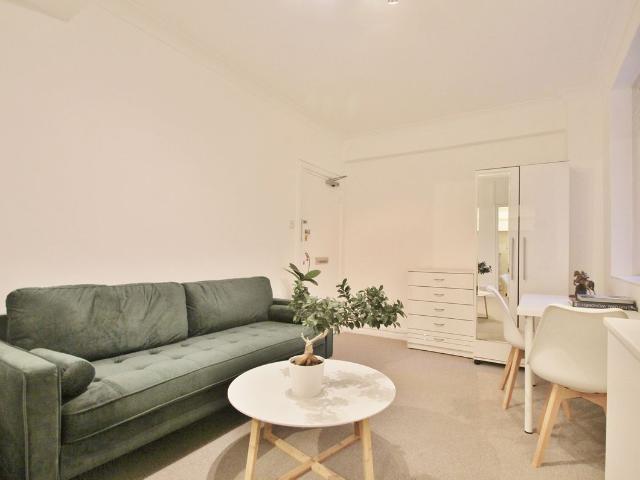 Studio for rent in Brook Green, Greater London