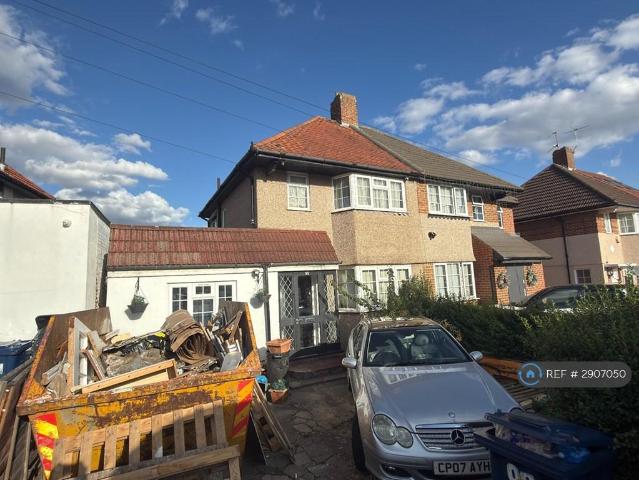 House for rent in London Borough of Ealing, Greater London