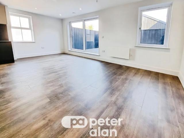 Apartment for rent in City Centre, Falcon Lodge