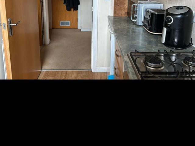 Apartment for rent in Marionville, Restalrig