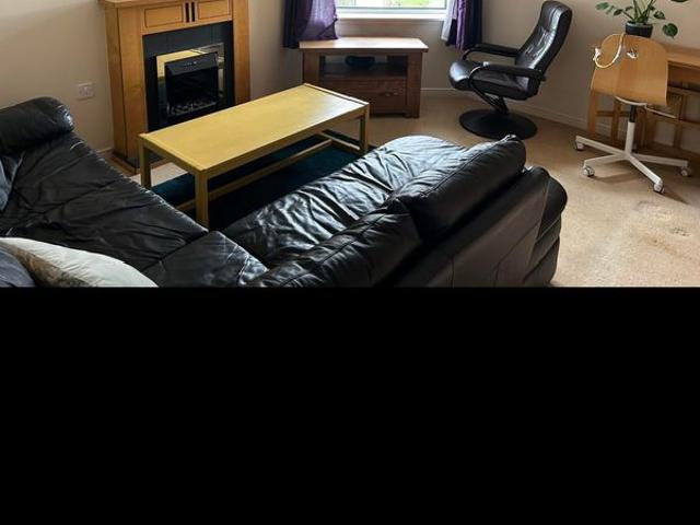 Apartment for rent in Marionville, Restalrig