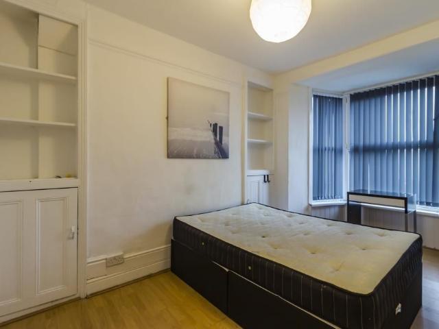 Room for rent in Pontypridd, Wales