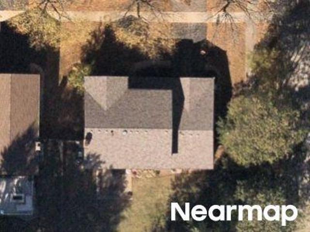 House for sale in Deerfield