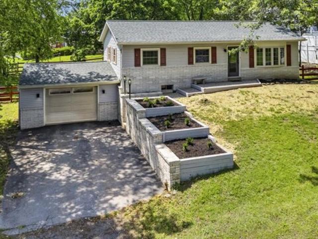 House for sale in Birdsboro
