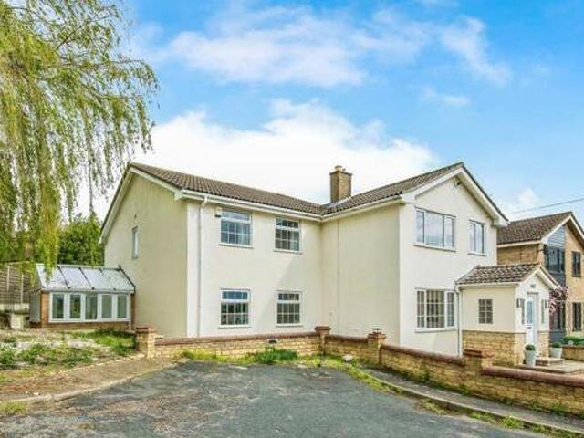 House for sale in Peterborough, Cambridgeshire and Peterborough