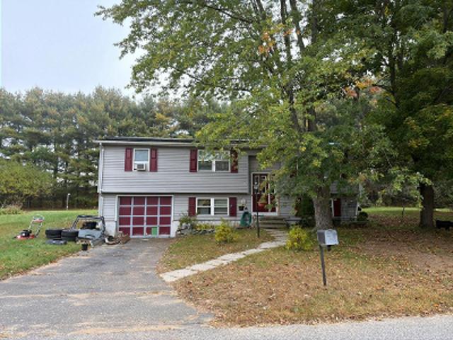 House for sale in Ware, Hampshire County
