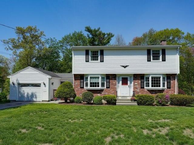 House for sale in Hudson, Massachusetts