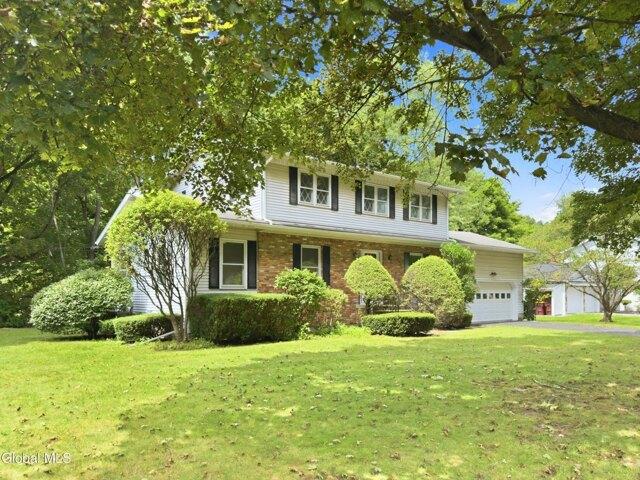 House for sale in Colonie, New York