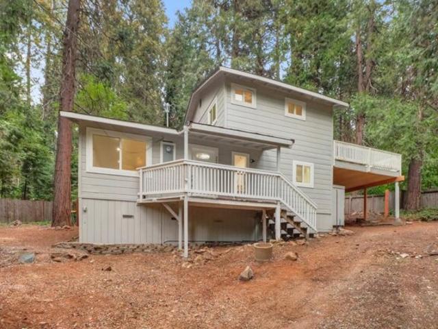 House for sale in Pollock Pines, California