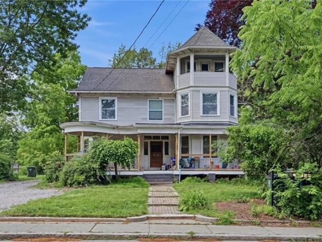 House for sale in Oakland, Rhode Island