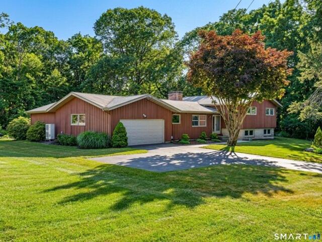 House for sale in East Lyme, Connecticut