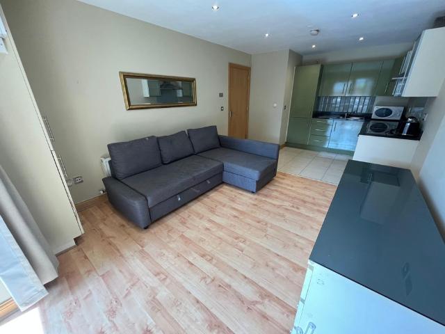Apartment to rent in Bluebell, North Tipperary