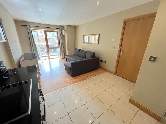 Apartment to rent in Carrickmines, North Tipperary