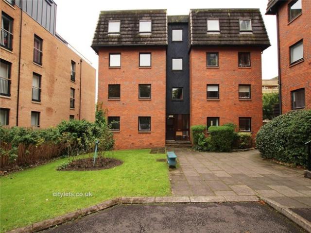 Flat for rent in Thornwood, Partick