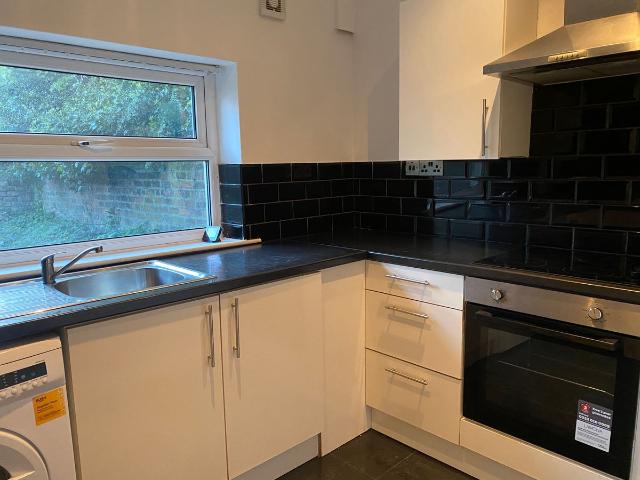 Apartment for rent in Elm Park, Calderstones