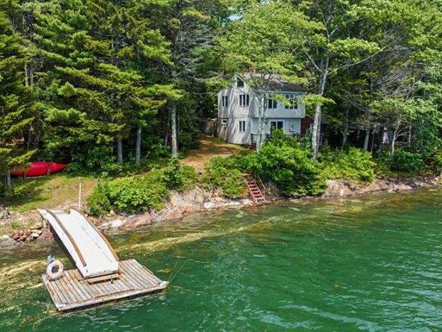 House for sale in Bailey Island, Maine