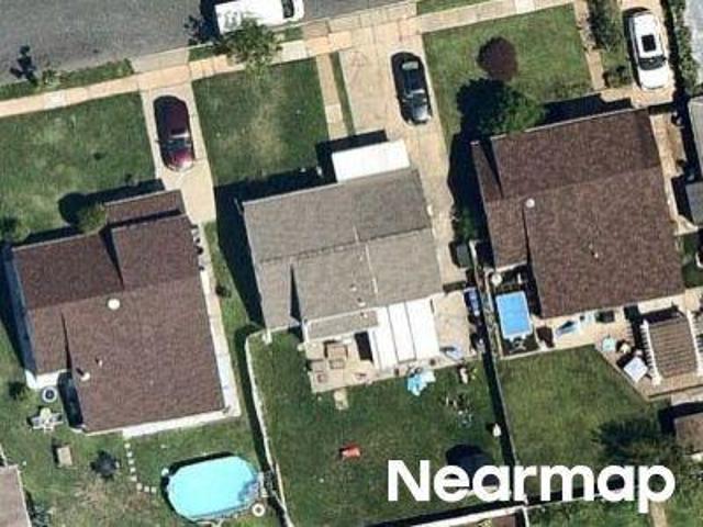 House for sale in Carteret, Middlesex County