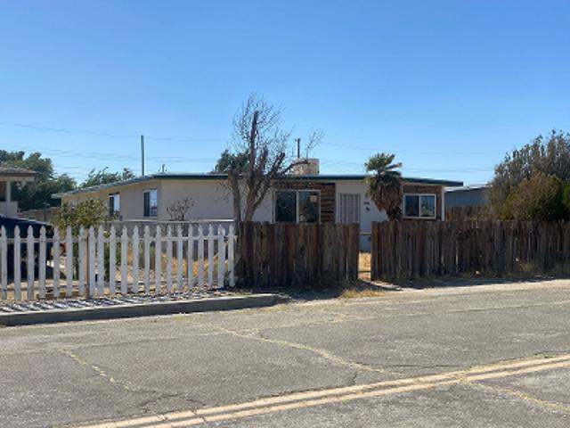 House for sale in Rosamond, Kern County
