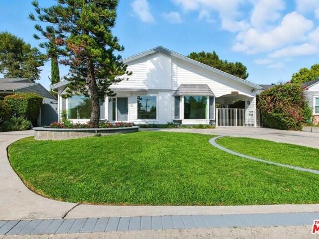 House for sale in Studio City Neighborhood Council District, Canoga Park