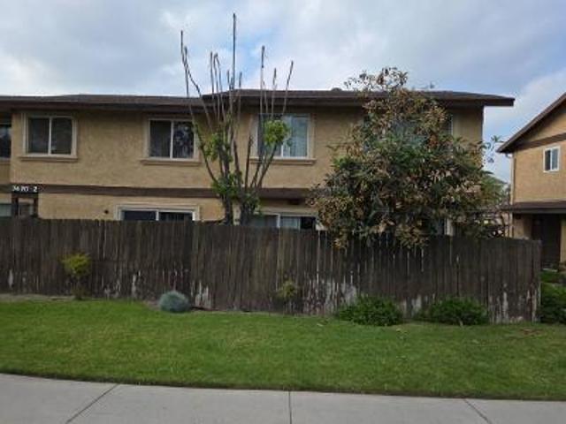 Condo for sale in Canoga Park, California