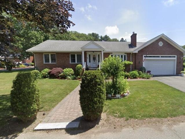 House for sale in Oakland Vale, Saugus