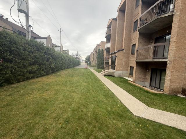 Apartment for rent in Laval-des-Rapides, Laval (région administrative)