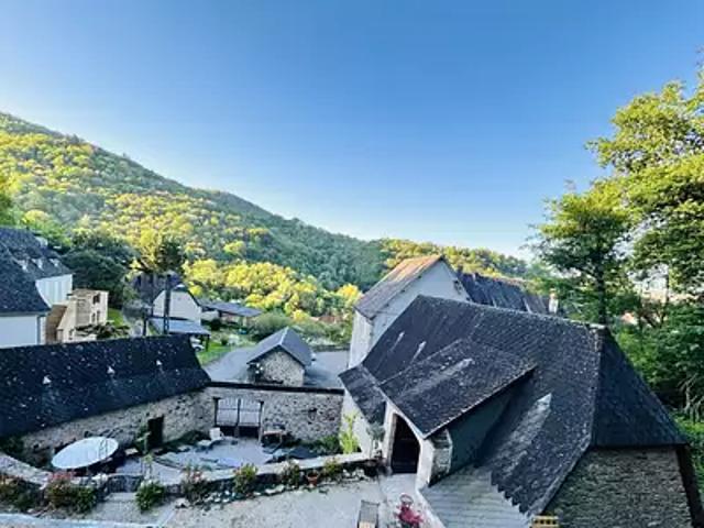 Maison vente à Figeac, Laval-de-cère