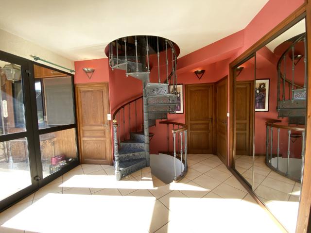 Maison vente à Figeac, Laval-de-cère