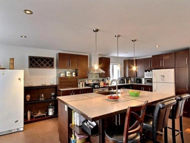 House for rent in Laval
