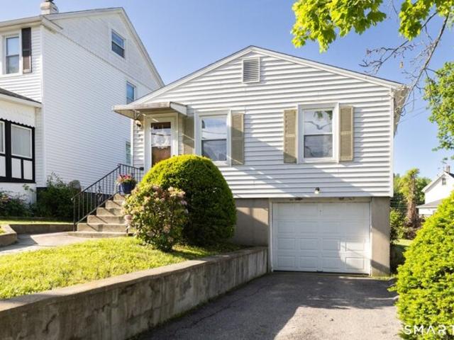 House for sale in Waterbury, Connecticut