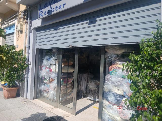 Locale Commerciale in vendita a IV Circoscrizione, Messina